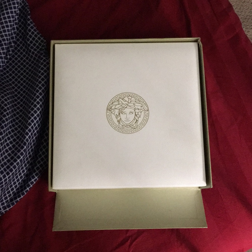 Versace Dog tag necklace - Picture 4 of 7